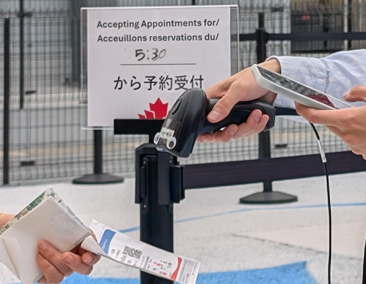 大規模イベントの受付システムに約600台採用！